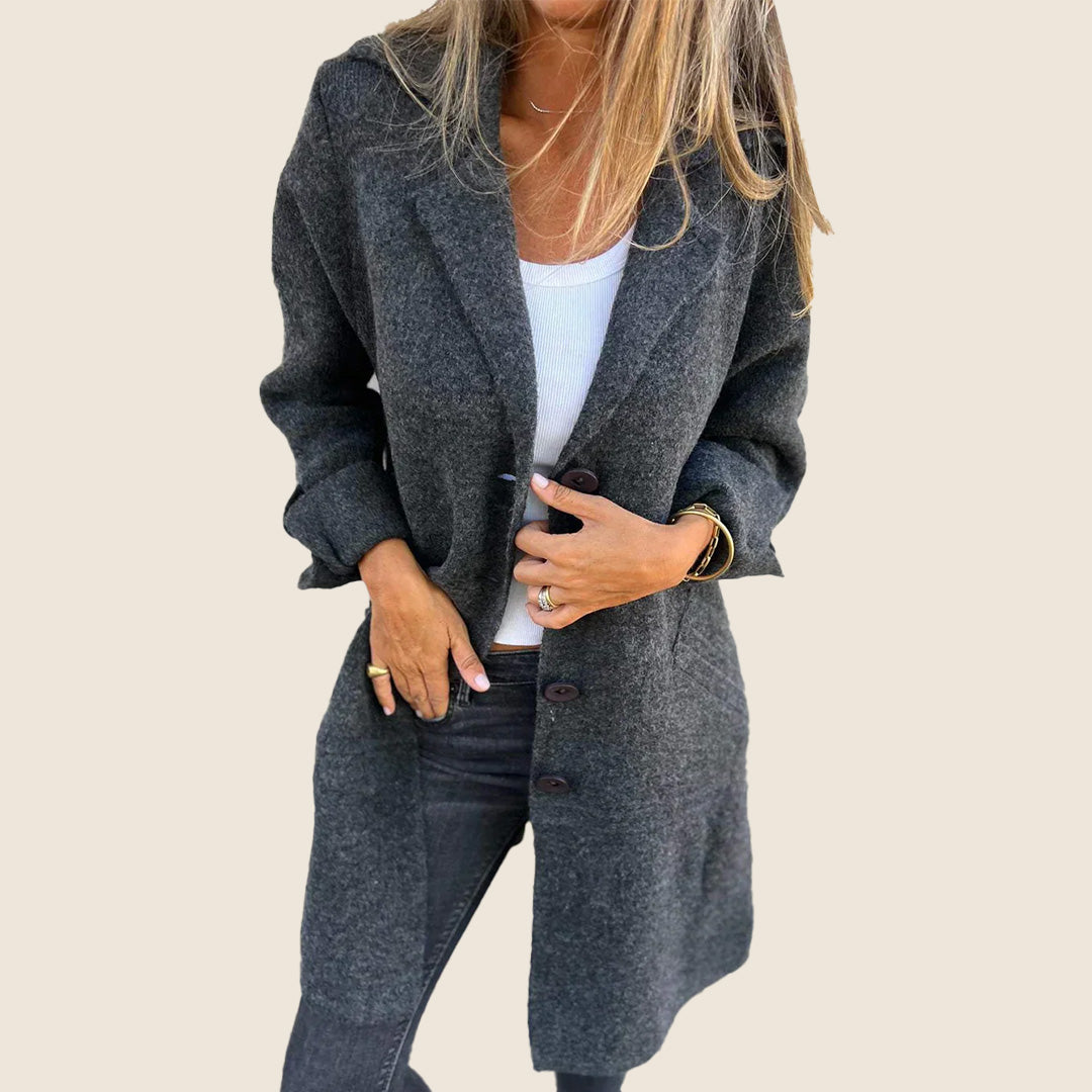 Sofia – Myk jakke med knapper