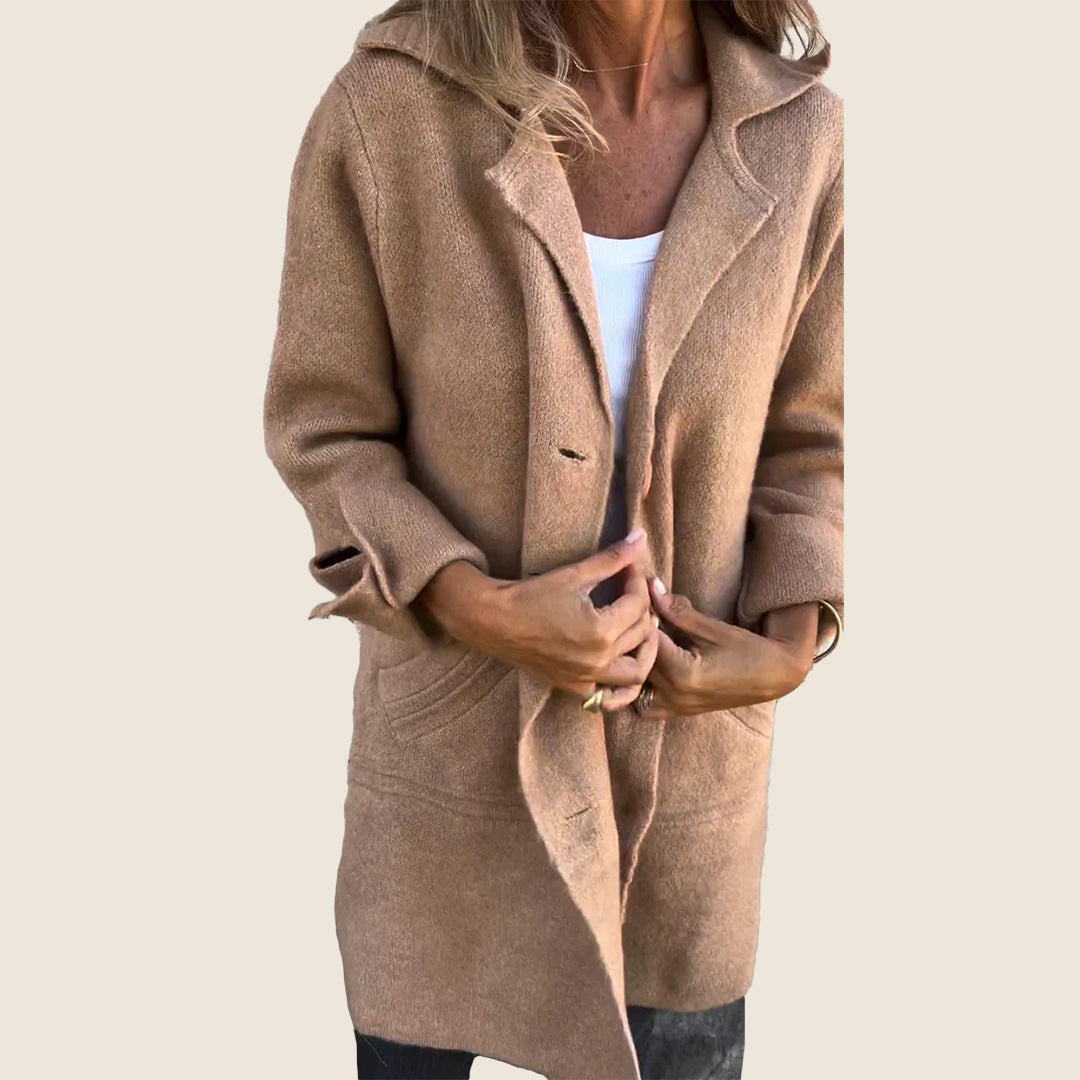 Sofia – Myk jakke med knapper
