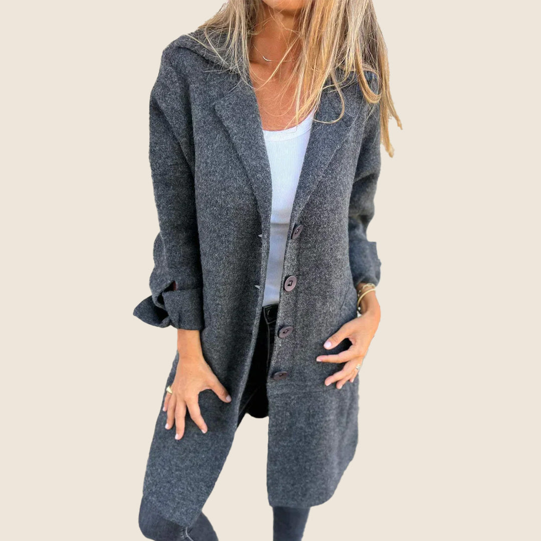 Sofia – Myk jakke med knapper